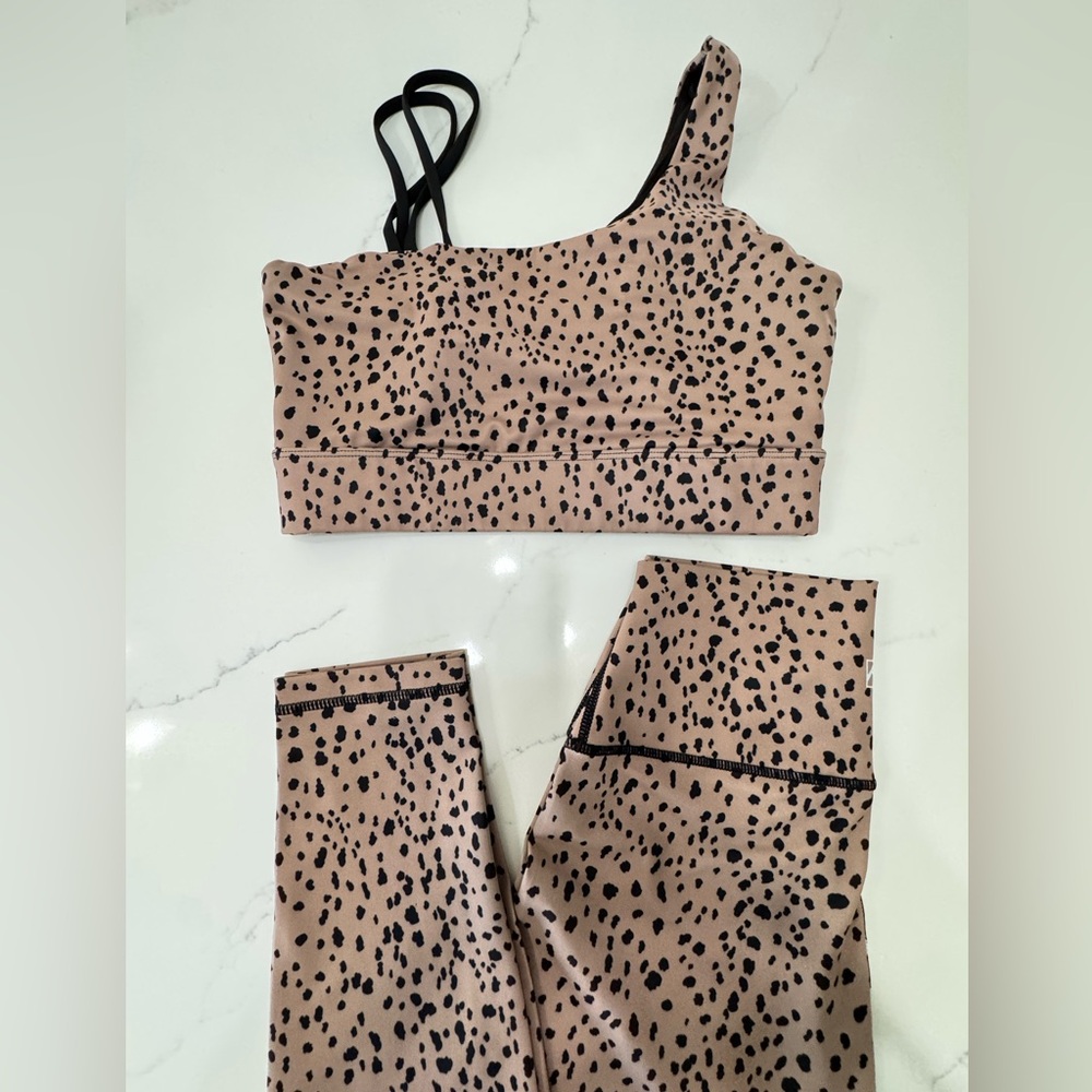FIT COUTURE Collection - Picture 2 of 4